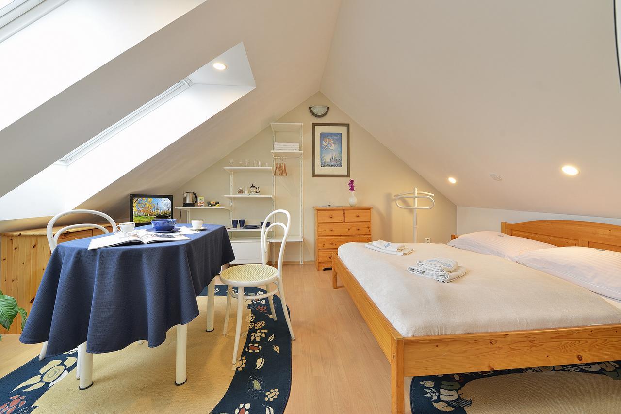 Apart-hotel A. V. Praga
