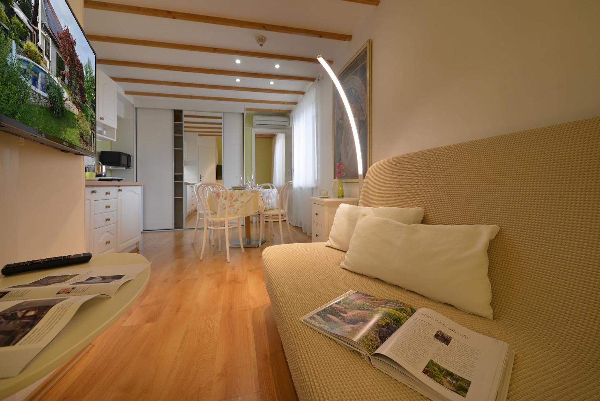 A. V. Hotel apartamentowy